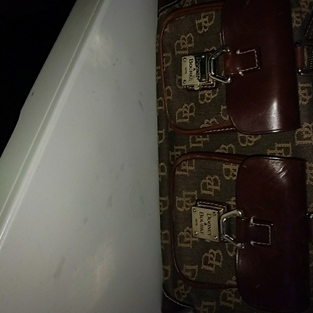 A dooney and bourke shoulder bag